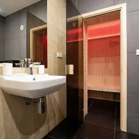 Jasmin - Teczowe Wzgorze * ヴィスワ